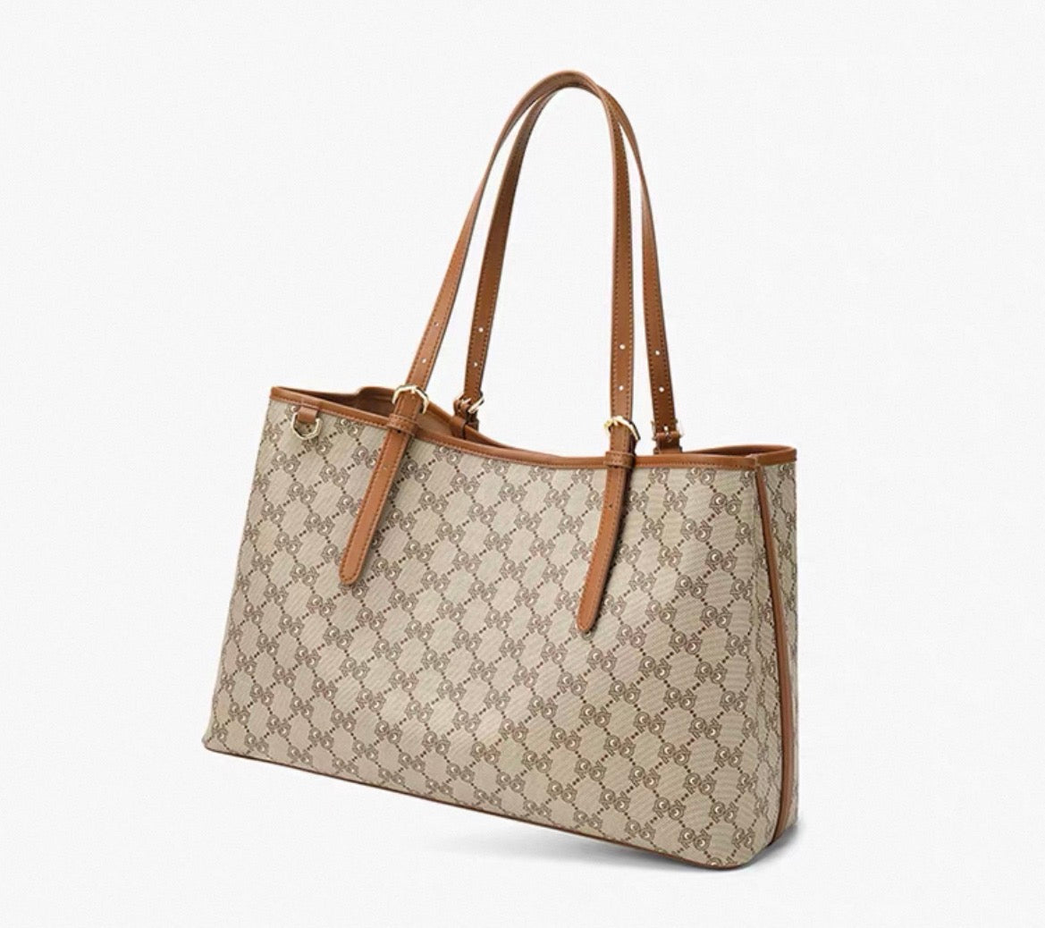 Monogram Shopper