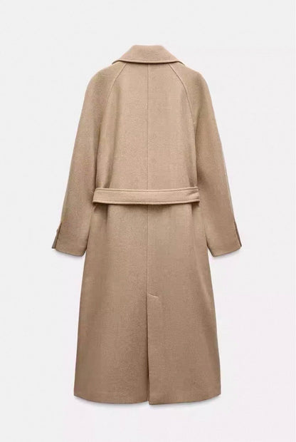 Eleganter Wollmantel