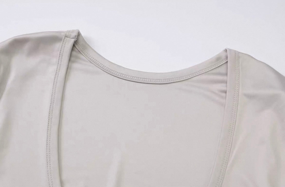 Longsleeve mit Rückenausschnitt