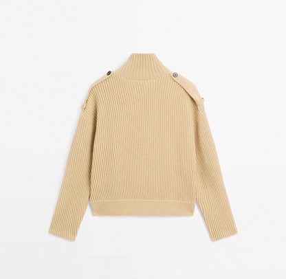 Strickjacke mit Knöpfen
